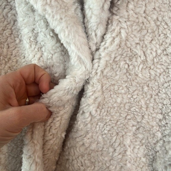 A.L.C. Faux Fur Stone Coat cream Teddy Bear Style Sz L NWT - Picture 11 of 12